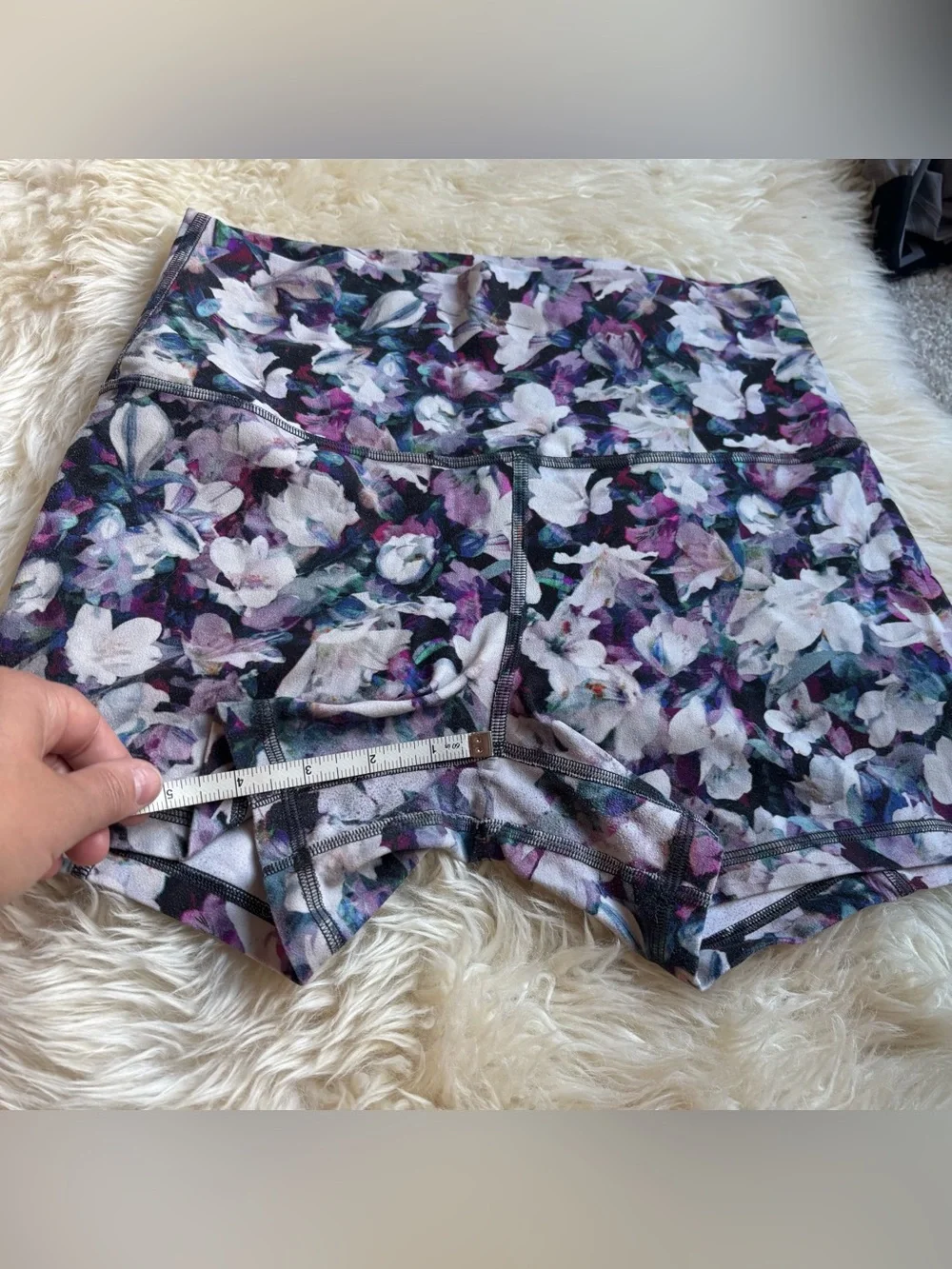 Lululemon floral print bike shorts. Size 8